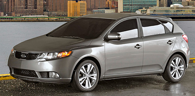 Компактный Kia Cerato стал хэтчбеком